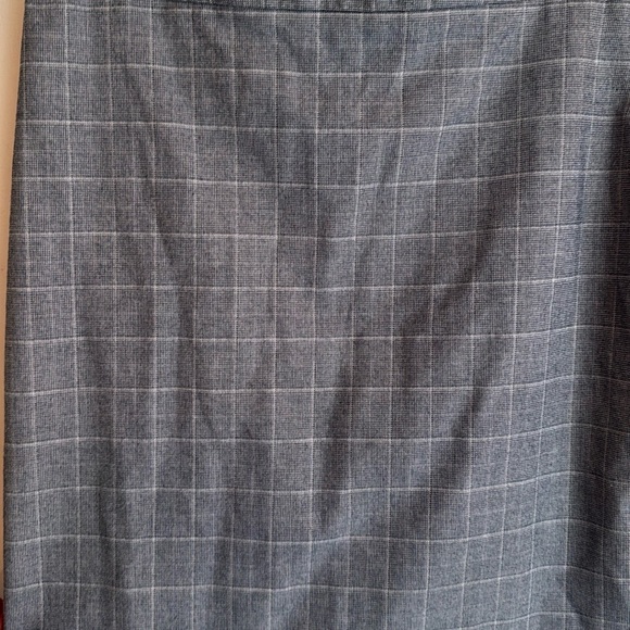 Banana Republic Gray Pencil Skirt Knee-Length Work - Picture 3 of 4